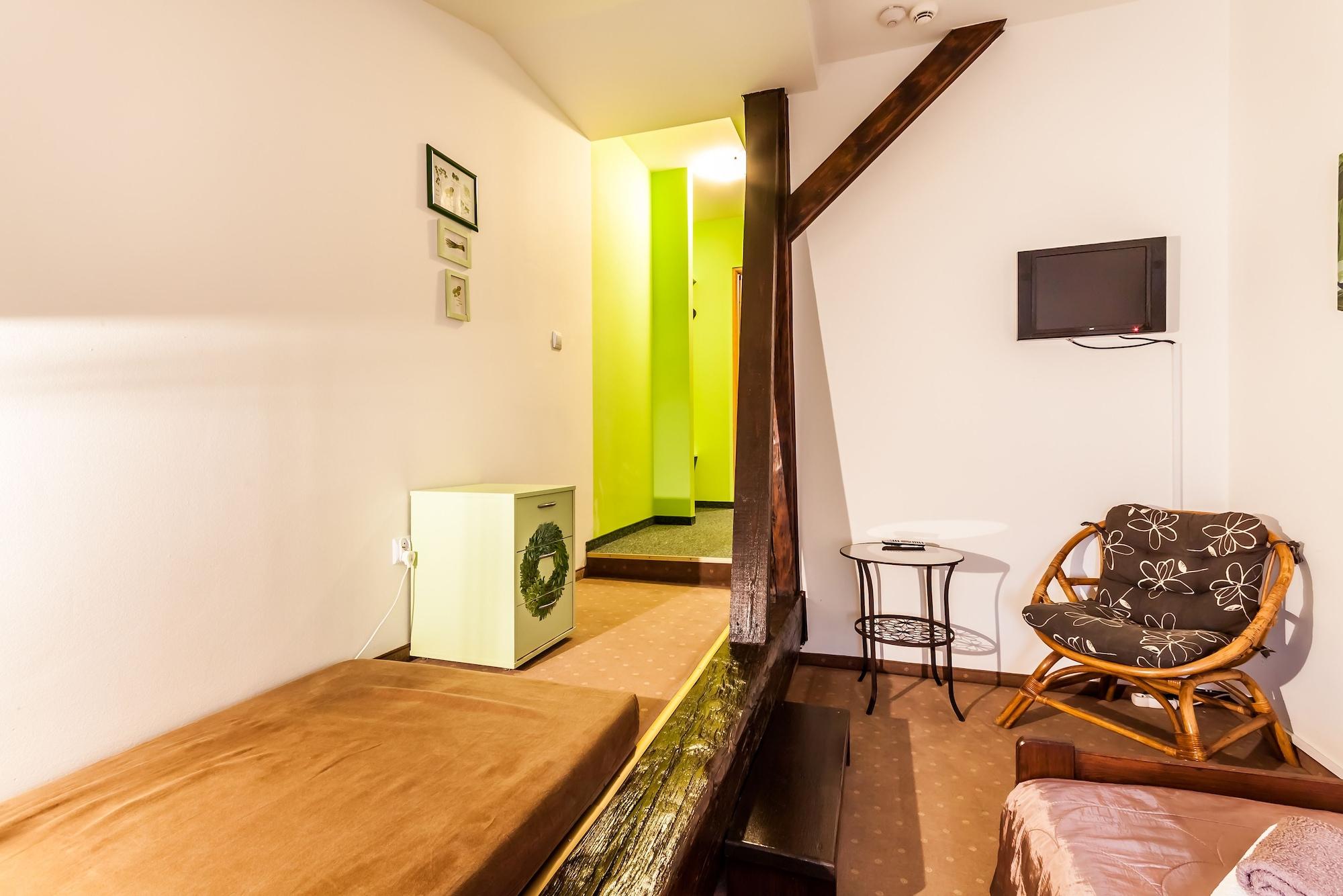 The Secret Garden Hostel Krakow Ngoại thất bức ảnh